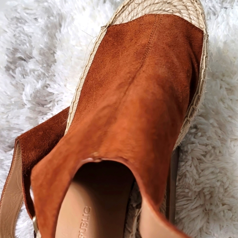 Banana Republic Espadrille Wedge Sandles
